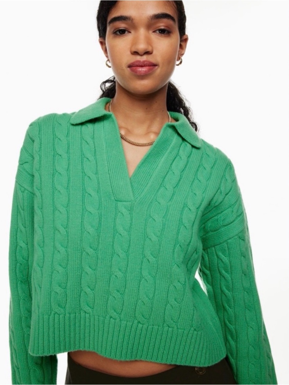 Aritzia Sunday Best Cropped Cable-Knit V-Notch Sweater in Bright Green